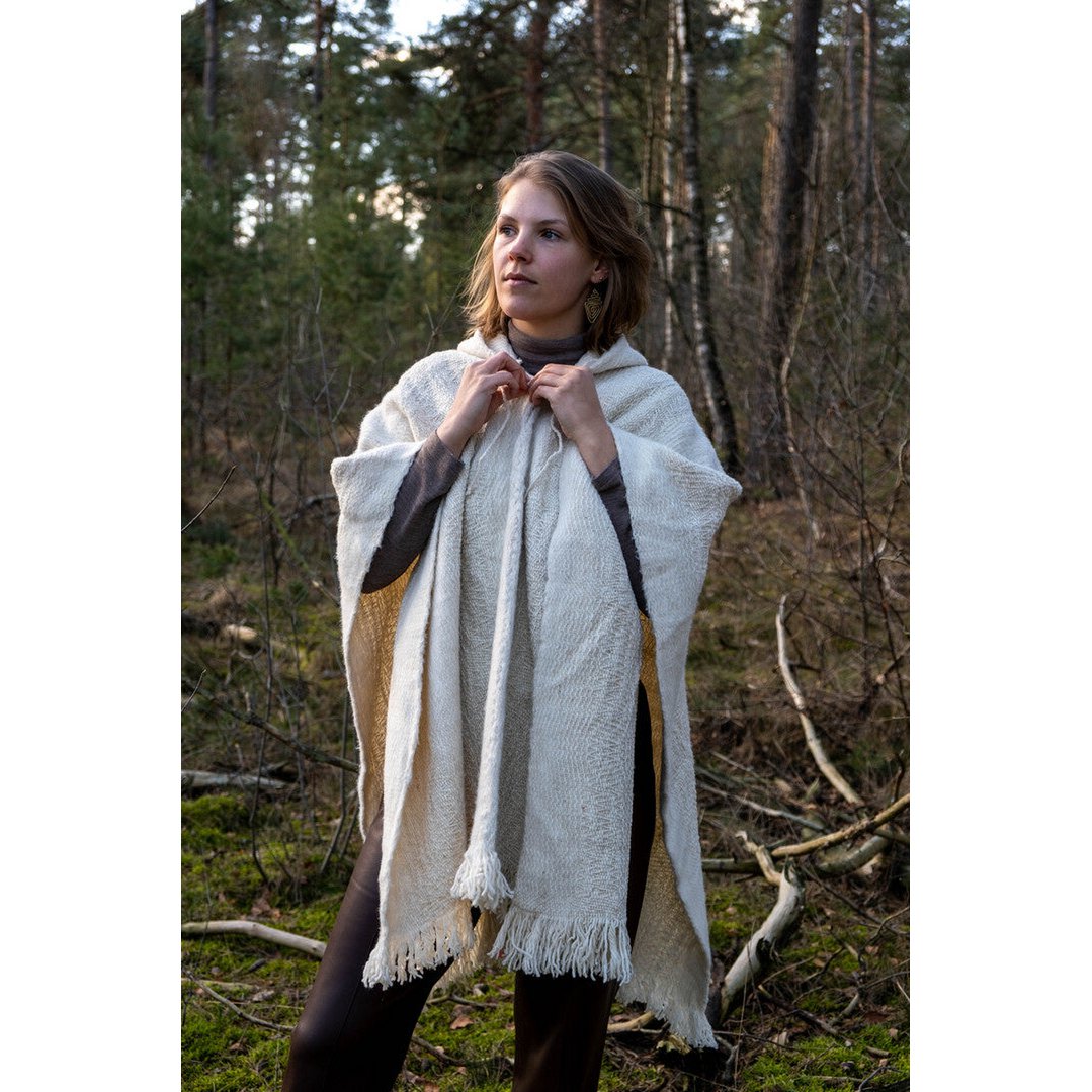Premium 100% Alpacawollen Poncho met Capuchon – Elena White