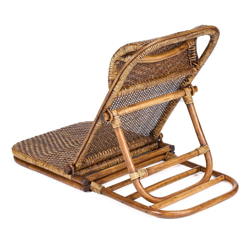 De rotan vloerligstoel - donker walnoot