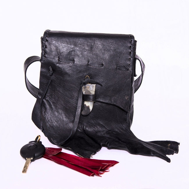 Leren Schoudertas 'Qabli' – Unieke Sluiting van Been – Saffiaanleer – 18x22 cm