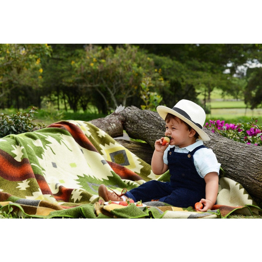 Alpaca Deken Quilotoa Green – Handmade in Ecuador